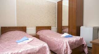 Гостиница Гостевой дом Татьяна Адлер Двухместный номер Делюкс с 1 кроватью или 2 отдельными кроватями-8